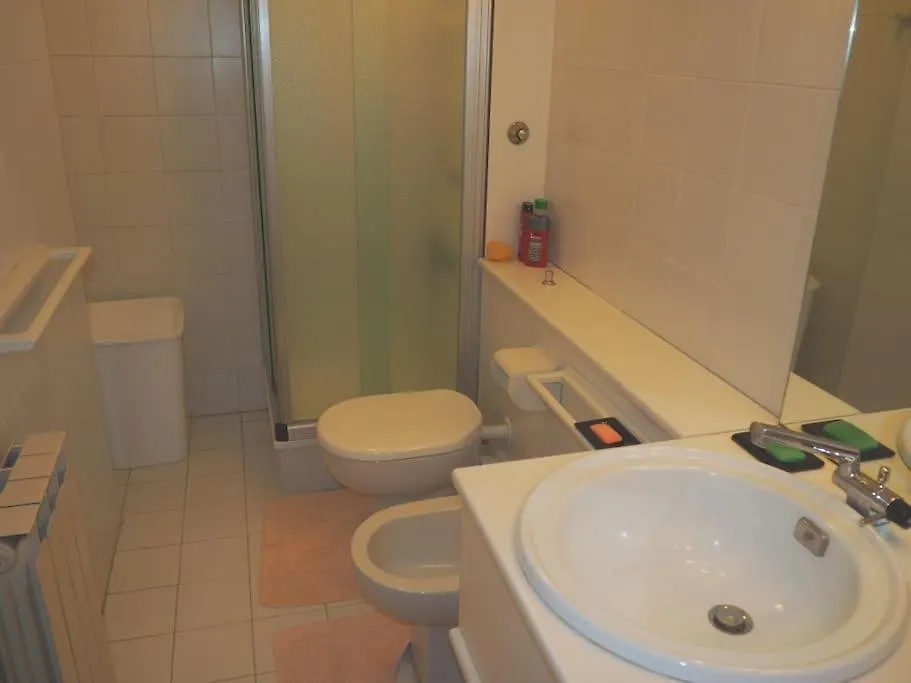Apartment With Swimming Pool On The Lake Ντέρβιο