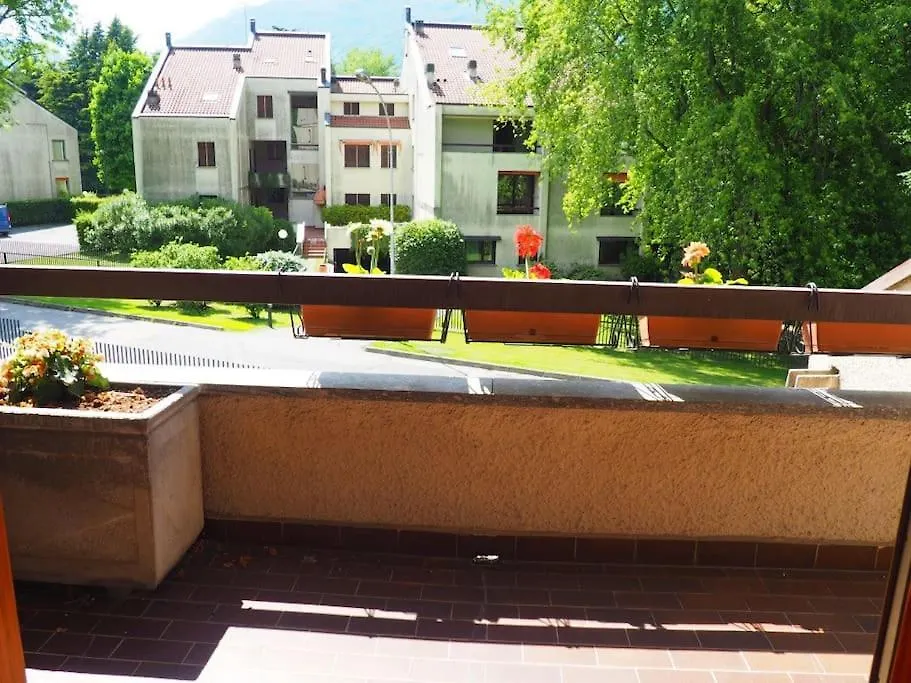 Apartment With Swimming Pool On The Lake Ντέρβιο 0*,