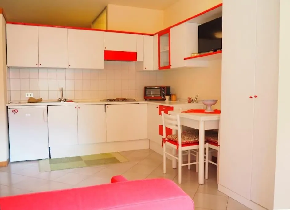 Apartment With Swimming Pool On The Lake Ντέρβιο Ιταλία